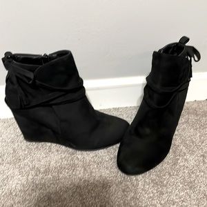 Size 10 madden wedge boots
